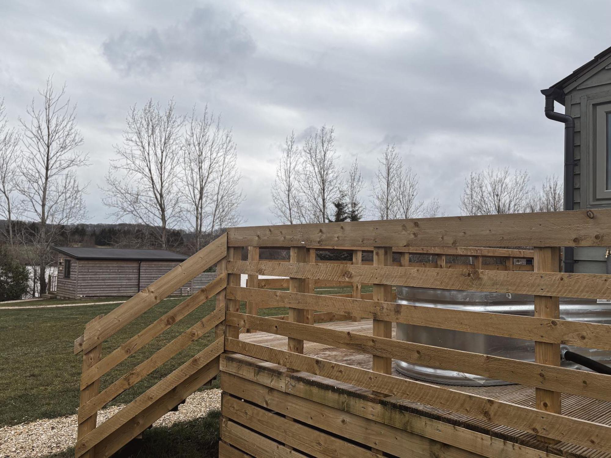 'Swan' Lakeview Lodge Bishampton Zewnętrze zdjęcie